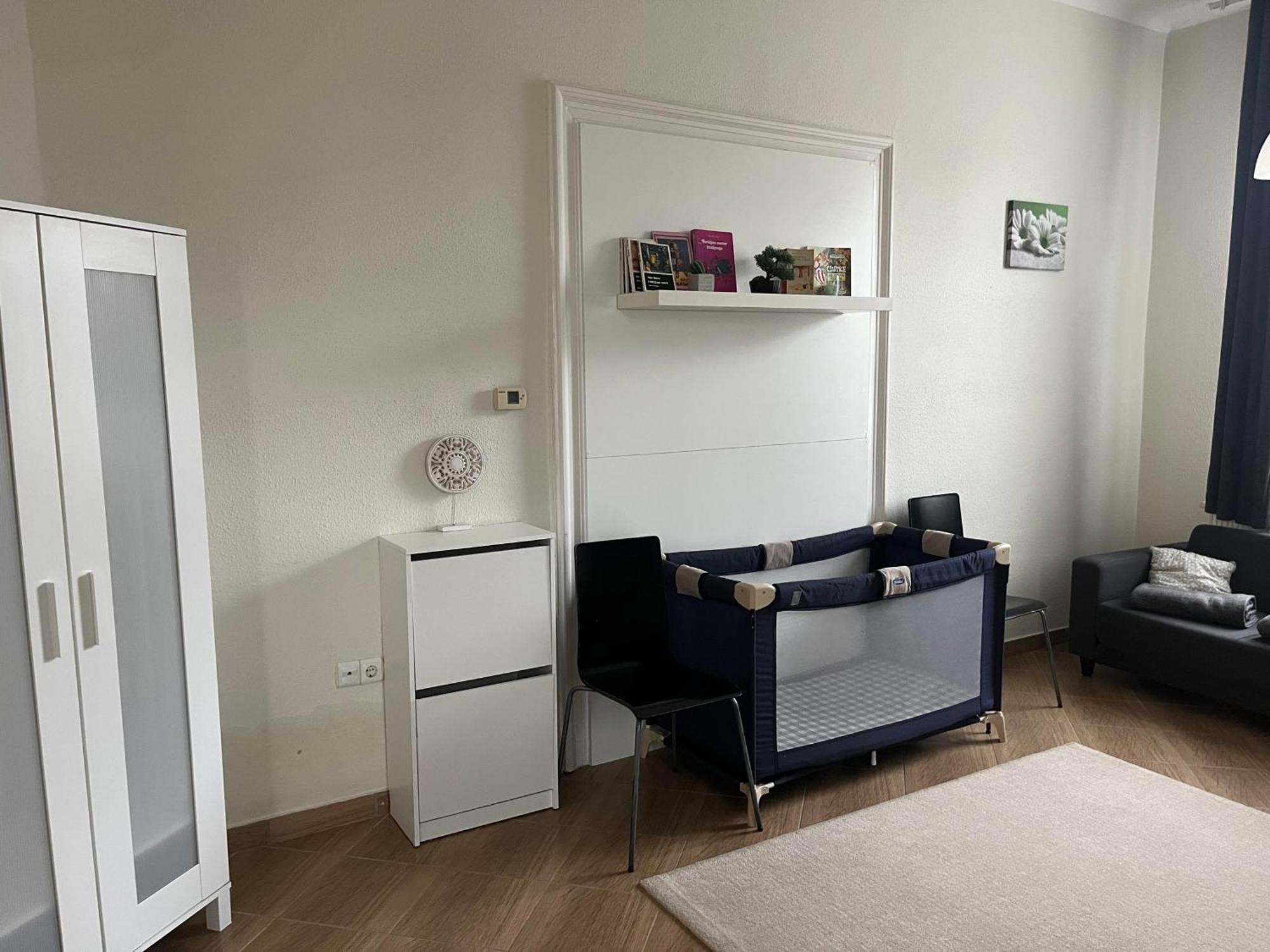 Idill Apartmanhaz B&B Tiszafüred Extérieur photo